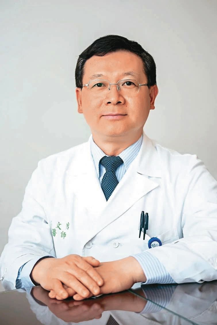 鄭文芳過去是台灣婦癌領域權威。(翻攝台大醫院官網)