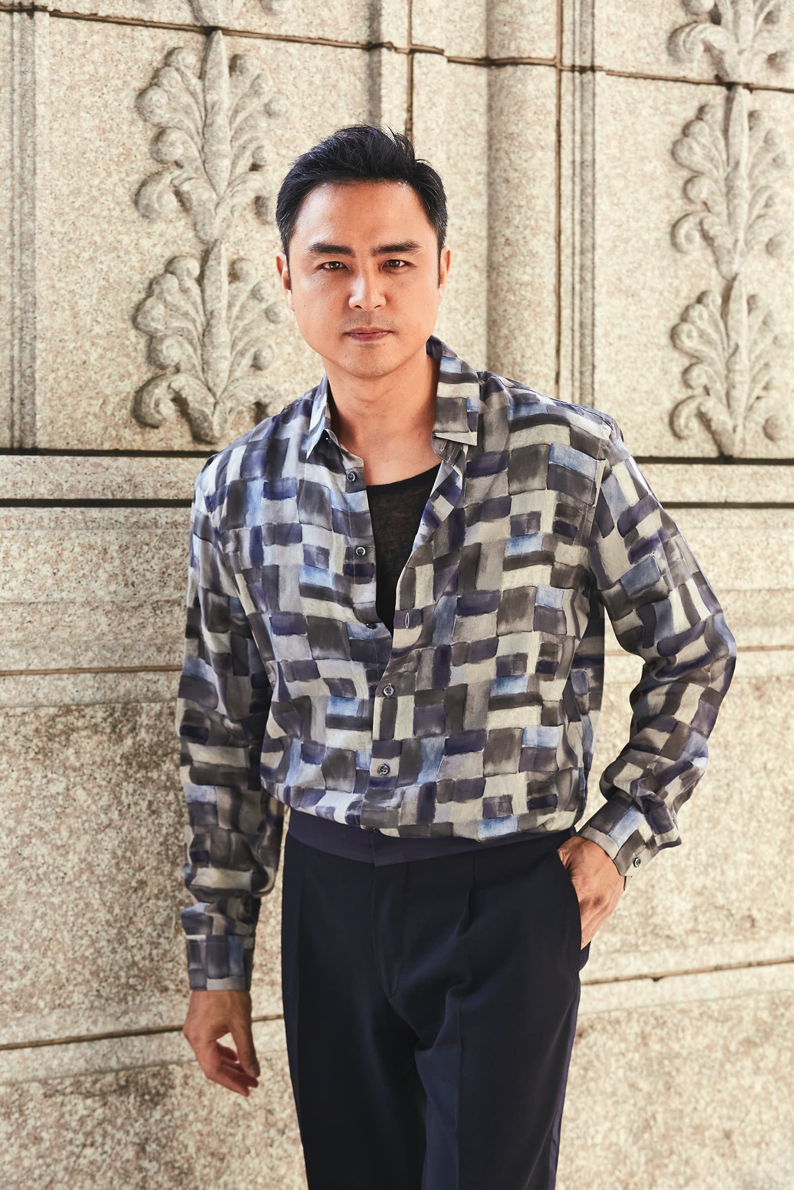 明道當年服役自願加入陸軍儀隊經歷嚴格操練。(本刊資料照)