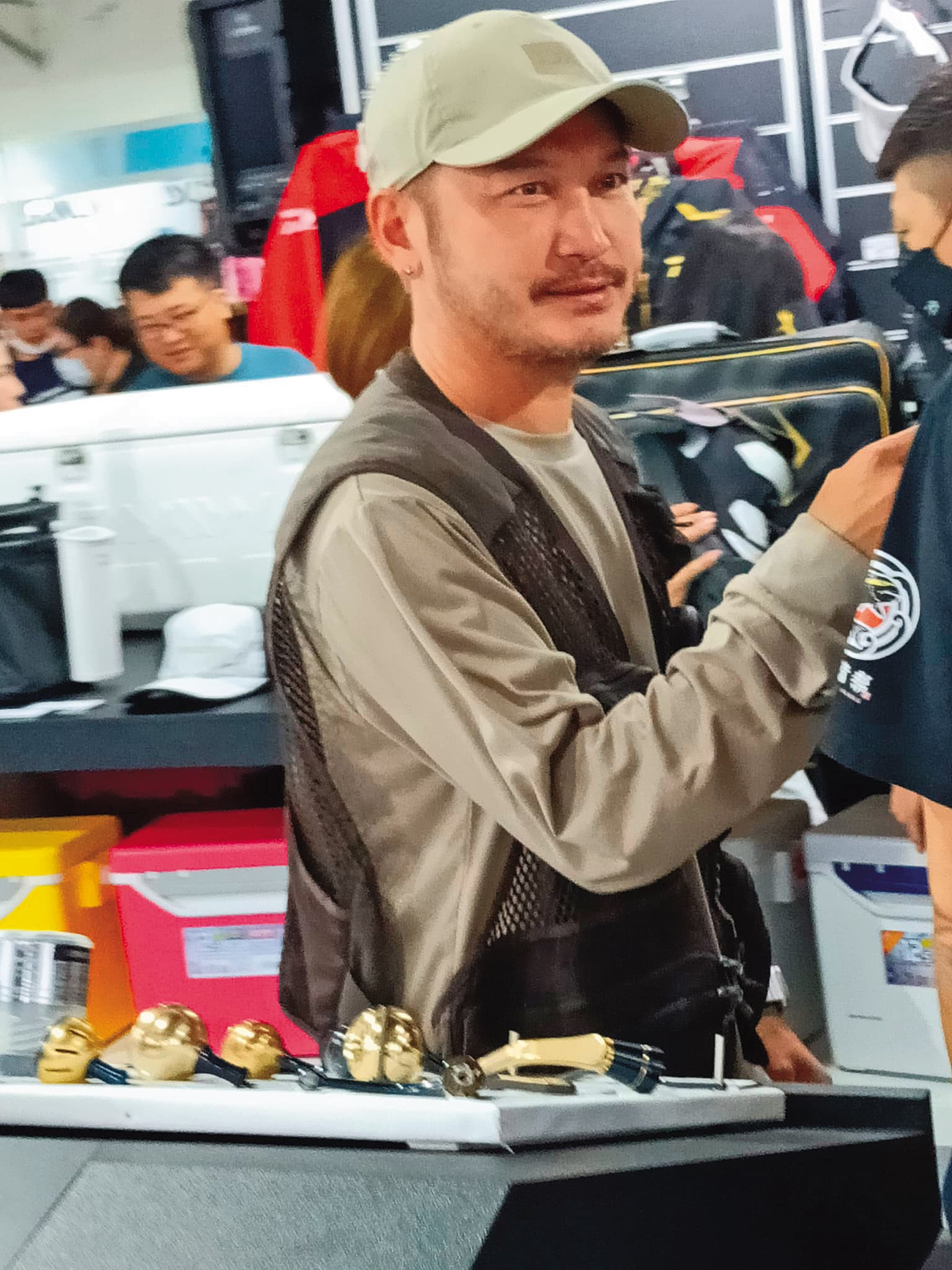 KID 婚後愈見成熟,2年前更在老家買房給家人。(翻攝自KID臉書)