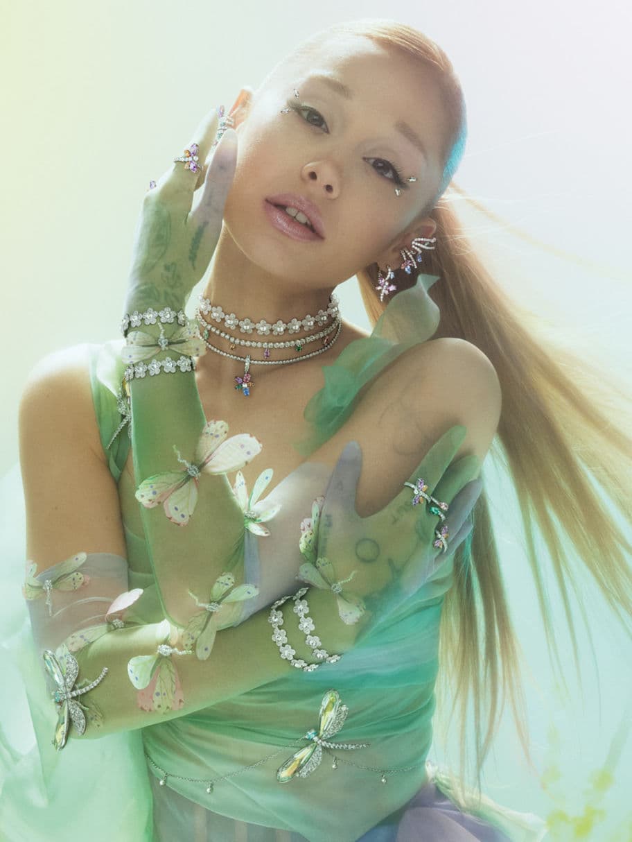Ariana Grande示範全新Ariana Grande x Swarovski Capsule系列。(SWAROVSKI提供)