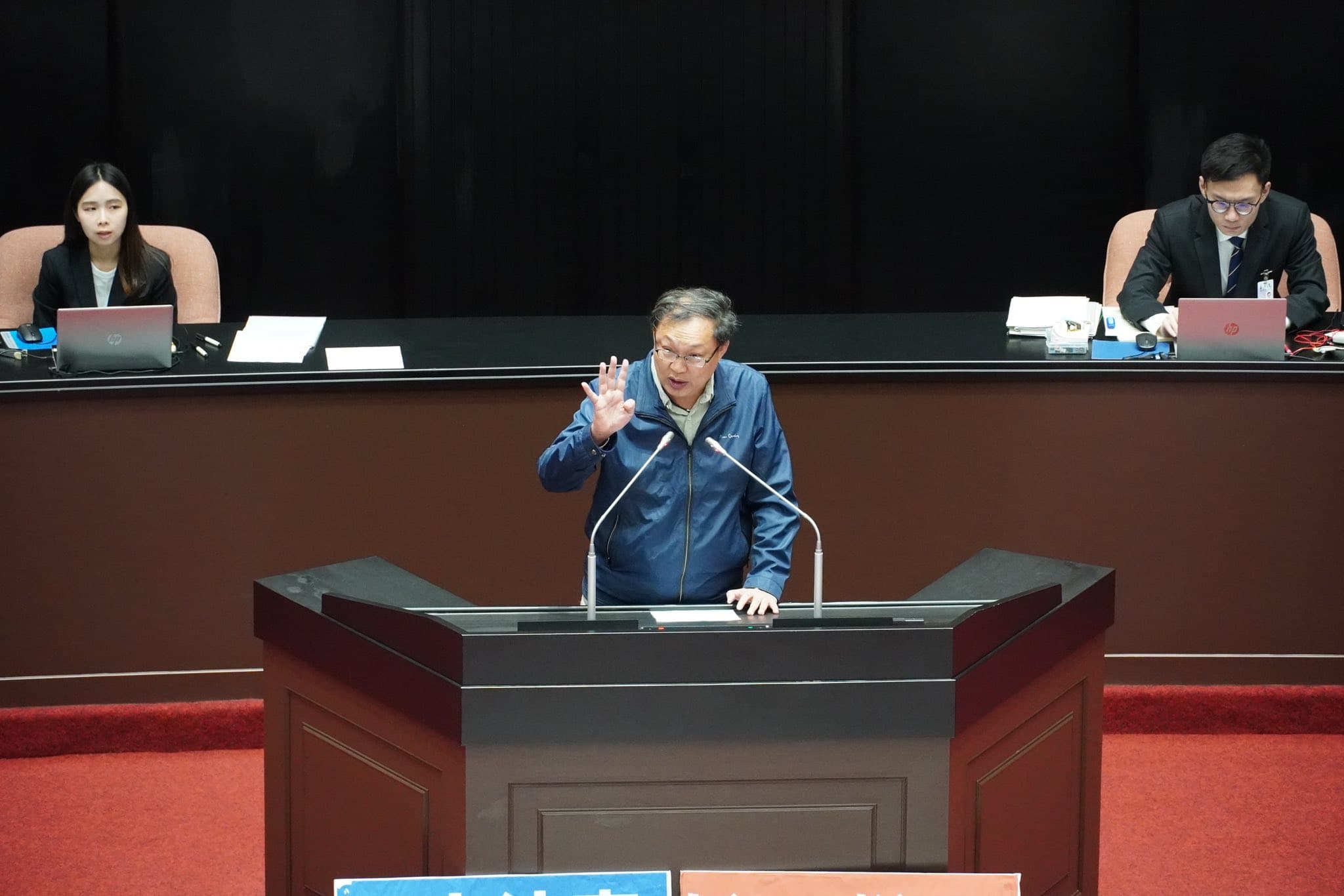 屏南立委徐富癸表示,堅決反對用粗暴的全國性公投,決定屏東在地人的命運和未來,強調核三除役,是依法行政,不是誰說了算。(翻攝自徐富癸臉書)