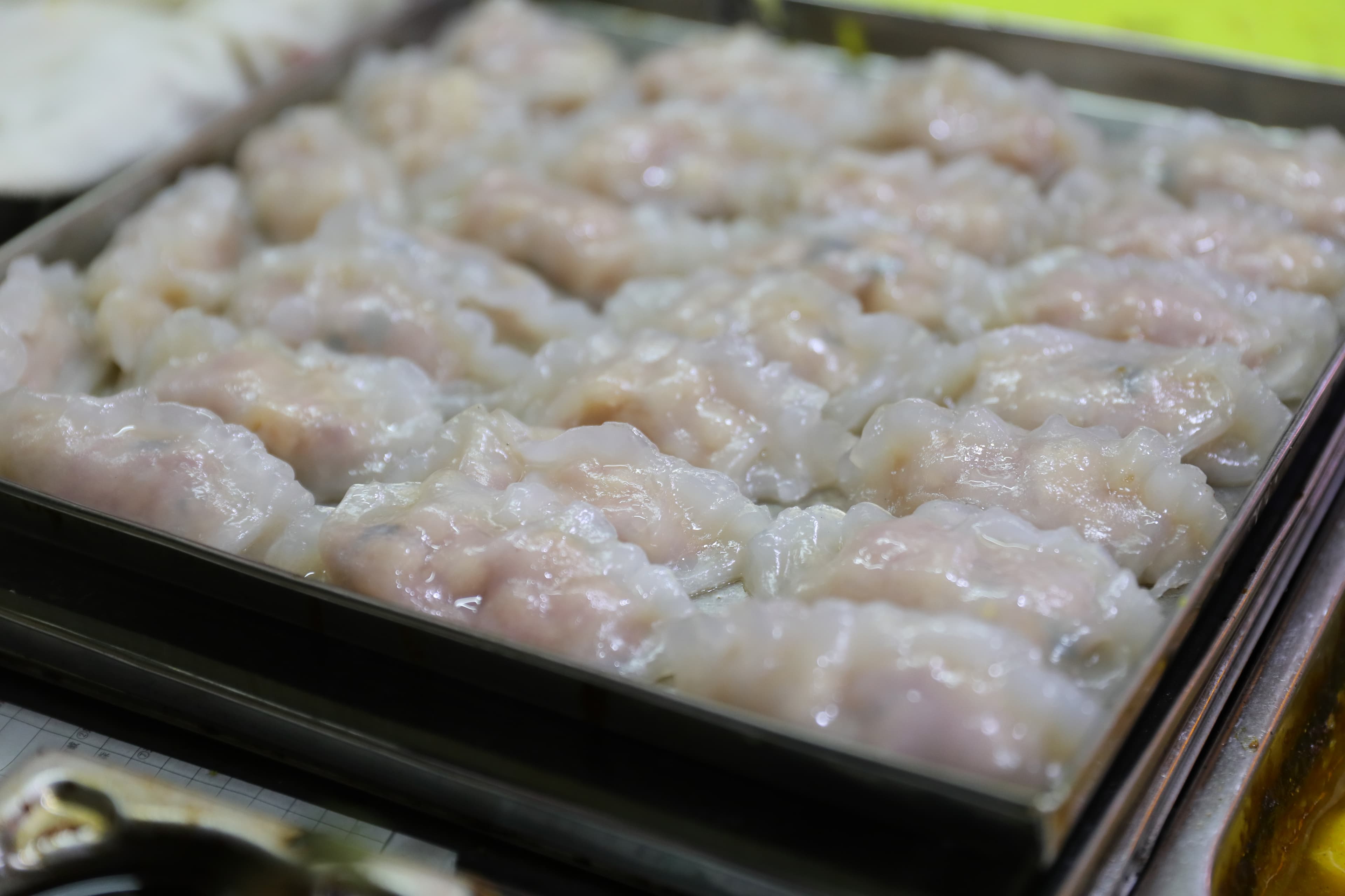 娥姐的「粉果」都是一顆顆親手包製,內餡真材實料。(港幣24元/4顆)