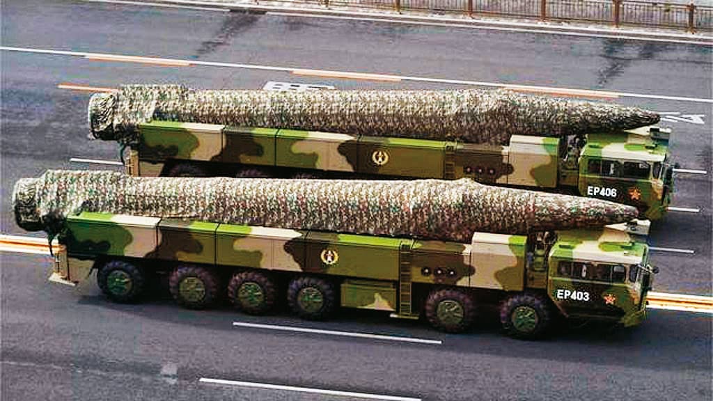 中國今年2月試射東風27型超音速導彈,軍情局事前完全沒有掌握。(翻攝微博)