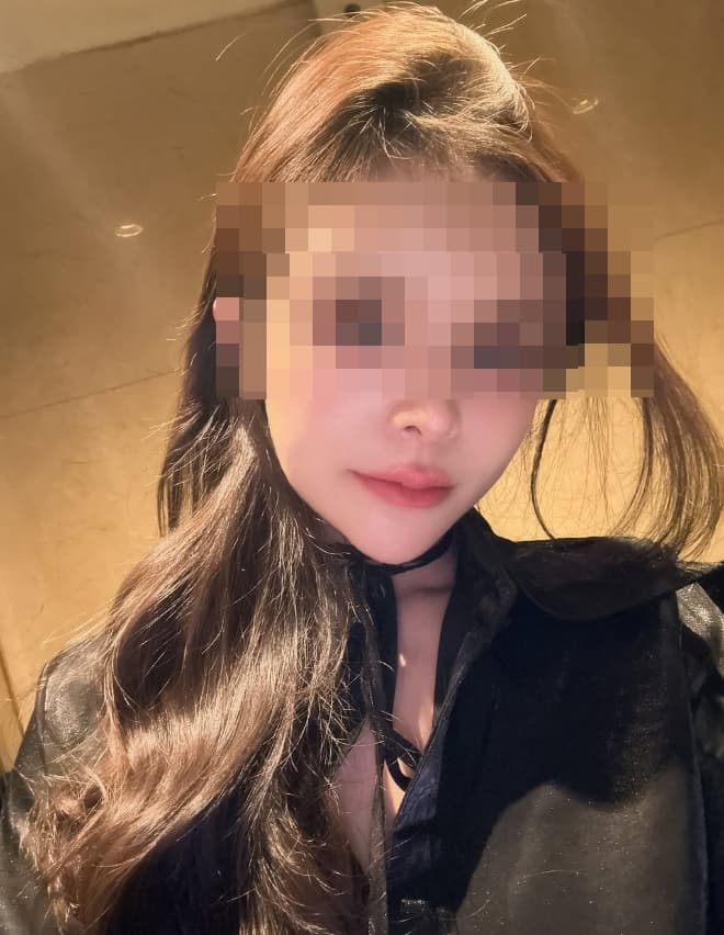 在社群媒體IG上擁有2萬多人追蹤的36歲林姓育兒網紅,她22日晚間涉嫌毒駕撞上桃園一間安全帽店。(翻攝自林女IG)